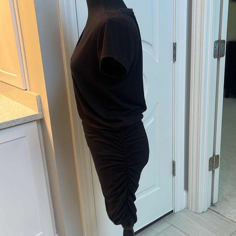 Athleta Small v neck rouched fitted black dress Size Small - Picture 5 of 9